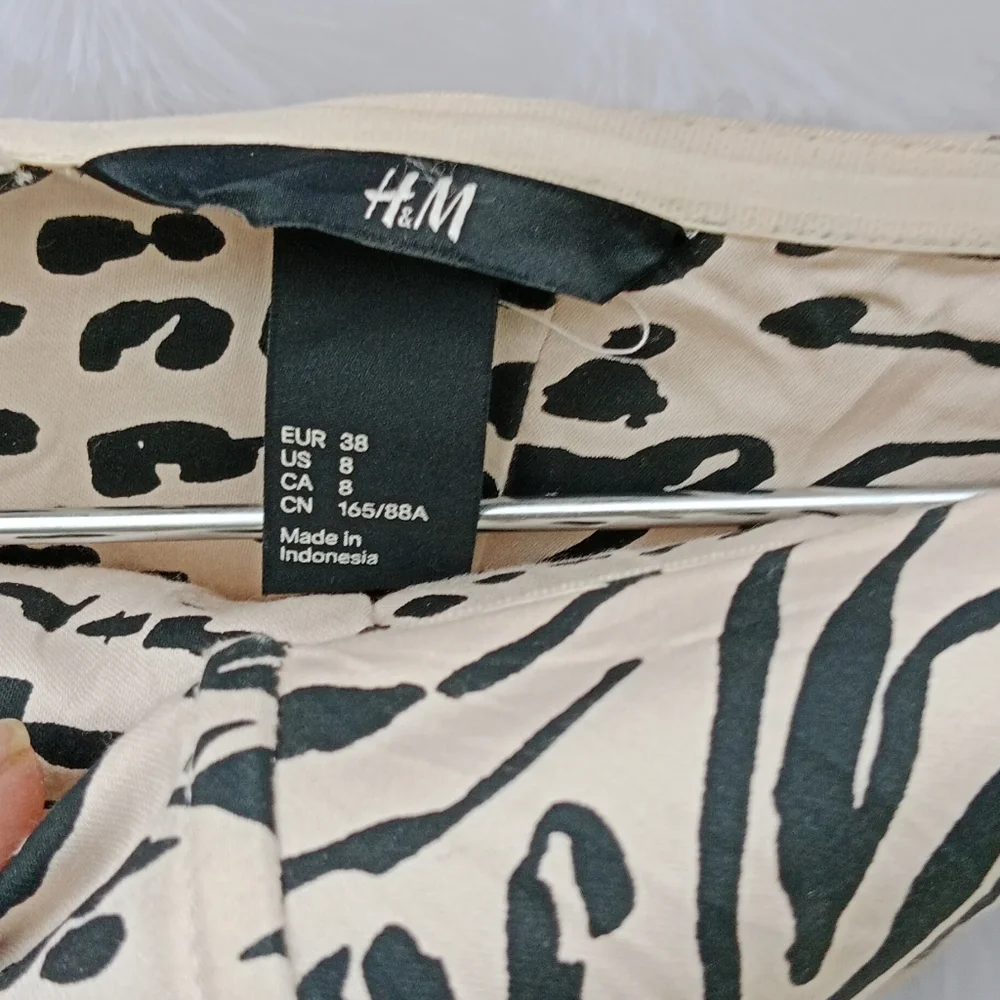H&M tube animal print dress - Picture 7 of 8